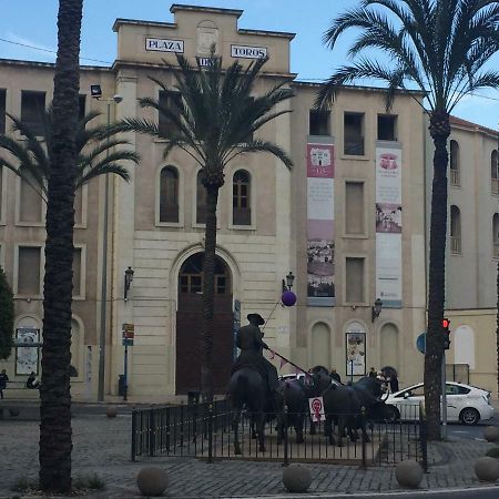 Centre Apartment Near Plaza De Toros Аликанте Экстерьер фото